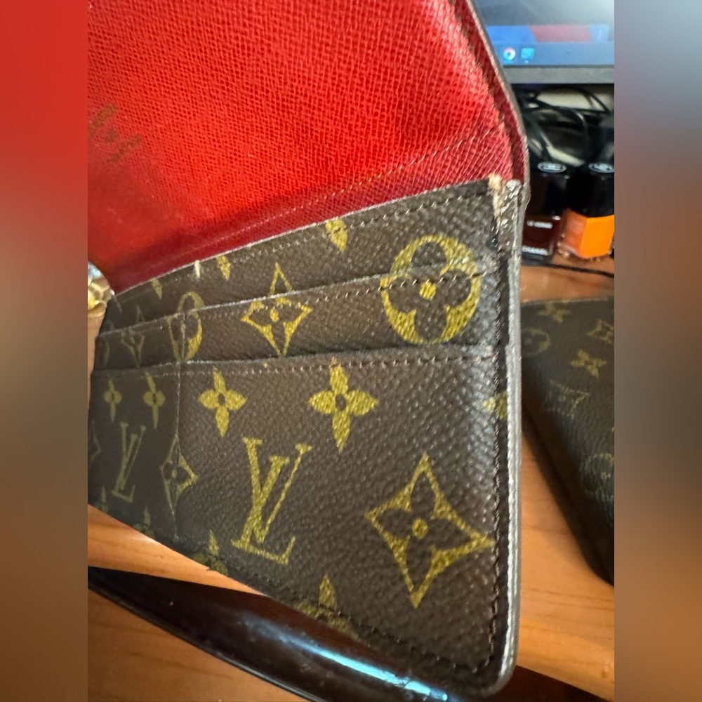 Louis Vuitton Black and Gold Monogram Wallet - Picture 5 of 11